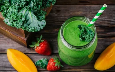 Strawberry Mango Kale Smoothie