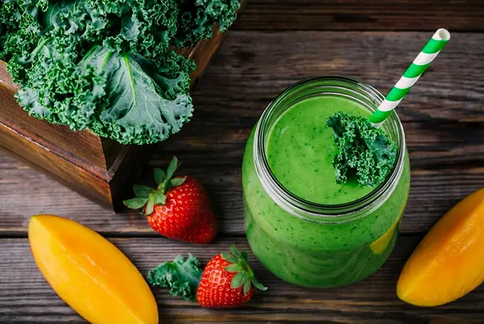 Strawberry Mango Kale Smoothie