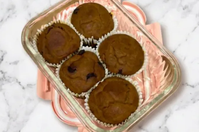 Pumpkin Chocolate Chip Muffins